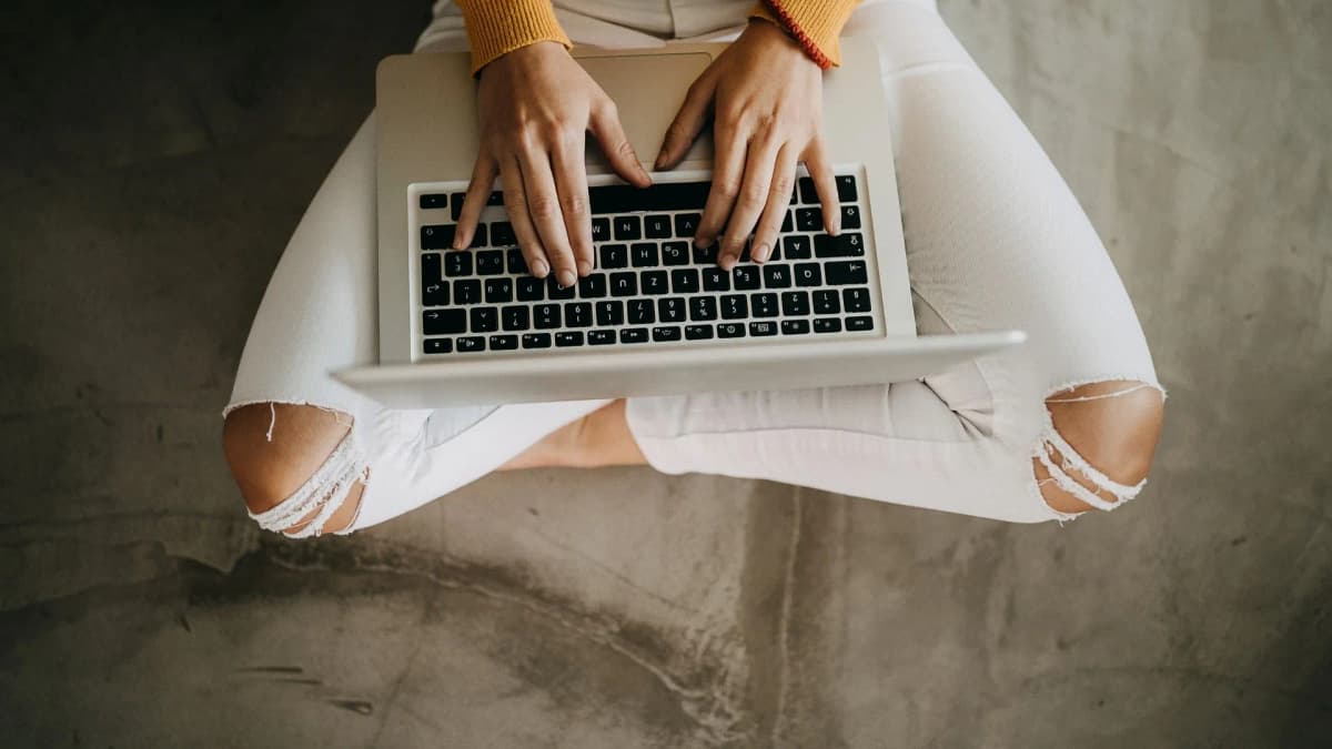 Position Yourself as a Premium Freelancer in the UAE